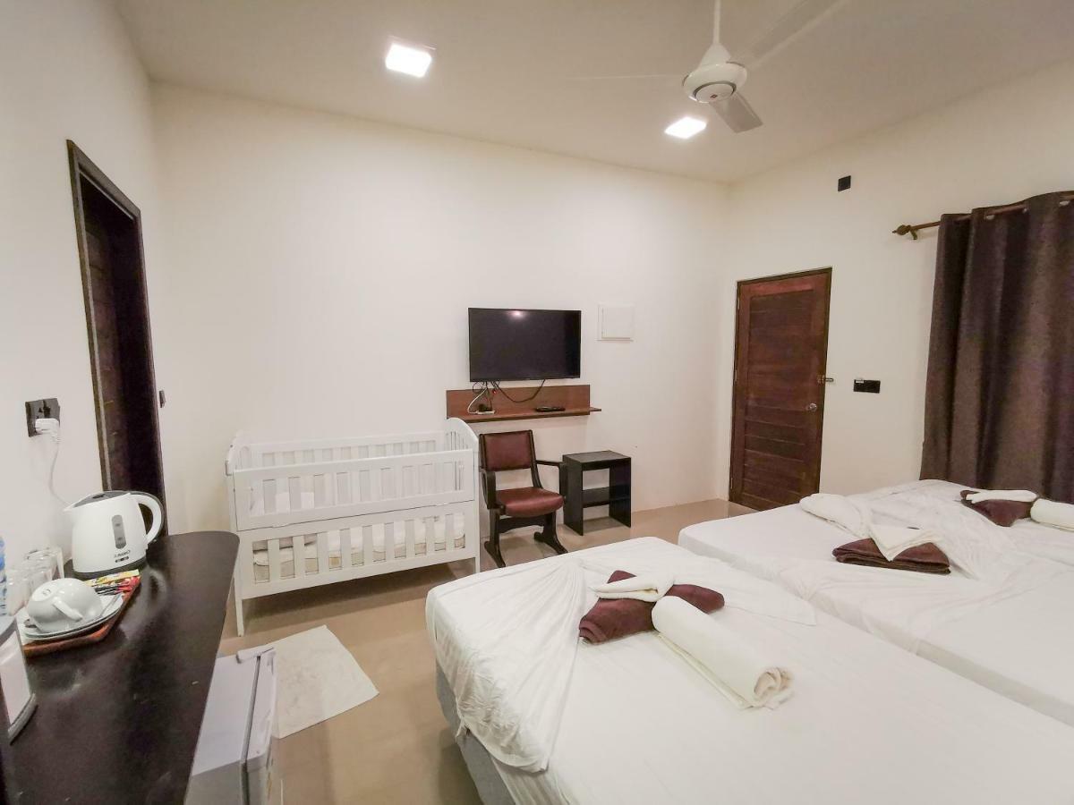 Summer inn Thoddoo Buitenkant foto