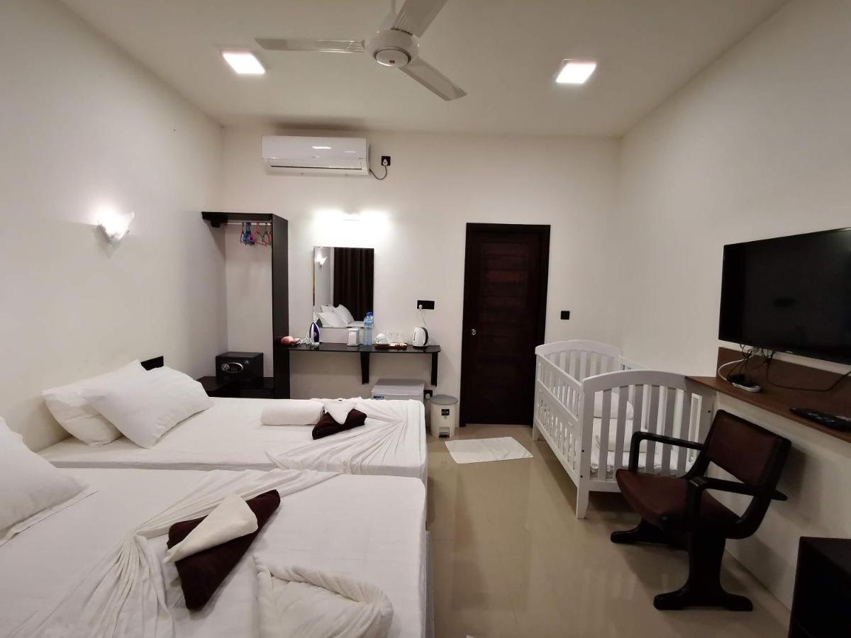 Summer inn Thoddoo Buitenkant foto